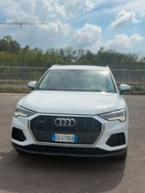 Audi Q3 40 TDI quattro S tronic matrix iva deducibile