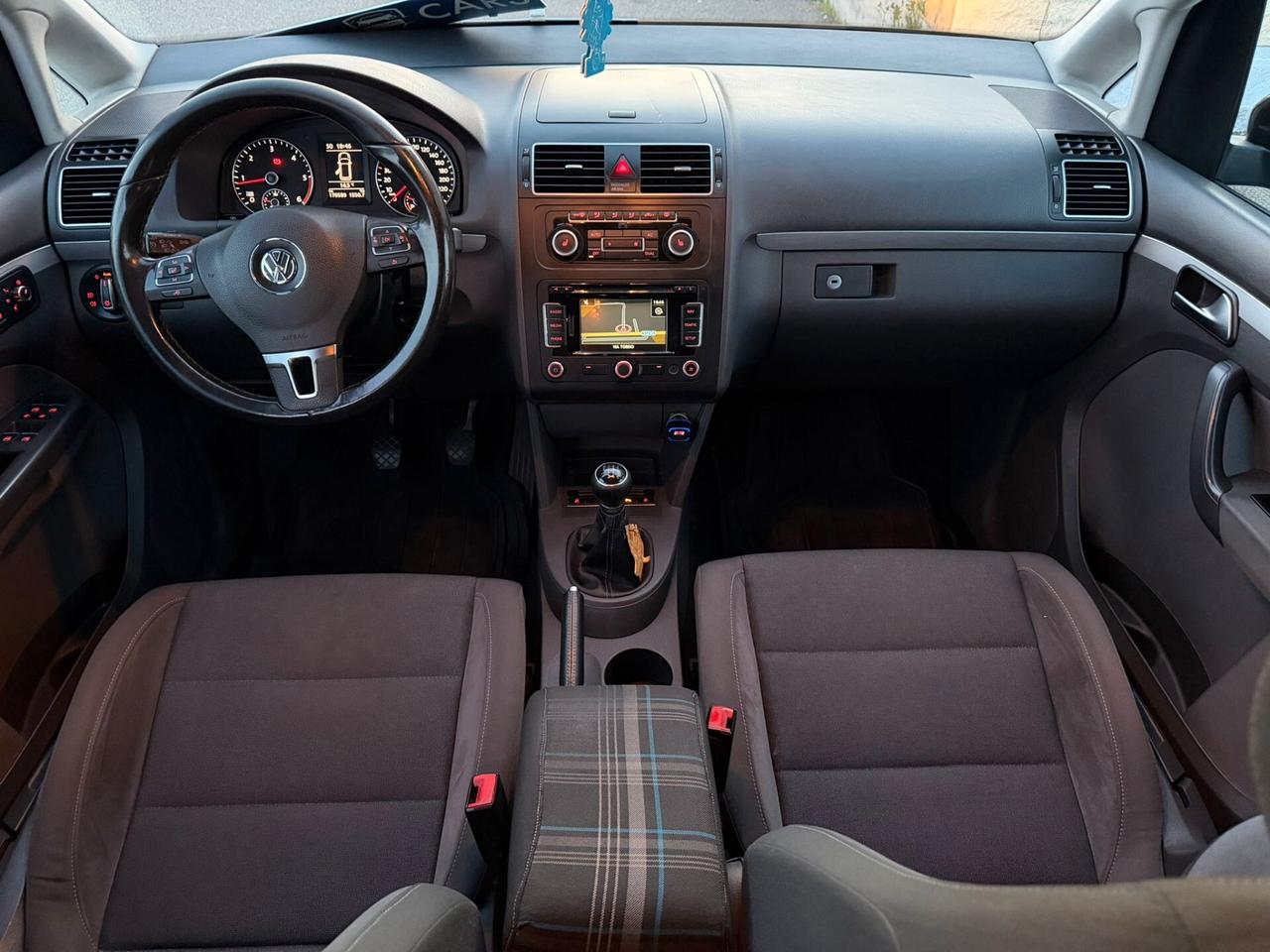 Volkswagen Touran 1.6 TDI DPF HIGHLINE