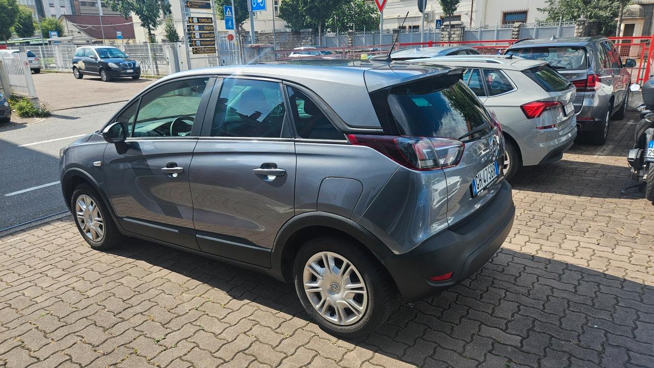 Opel Crossland 1.2 81CV NAVY-CARPLAY