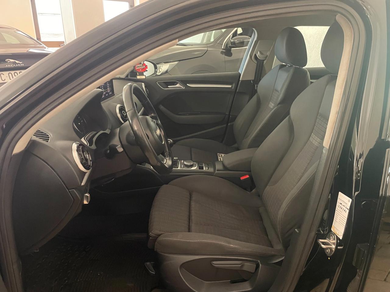 Audi A3 1.6 TDI ultra Attraction finanziabile