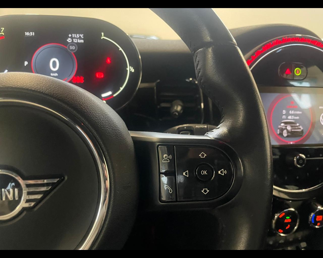 MINI Mini 5 porte (F55) - Mini 1.5 Cooper Yours 5 porte