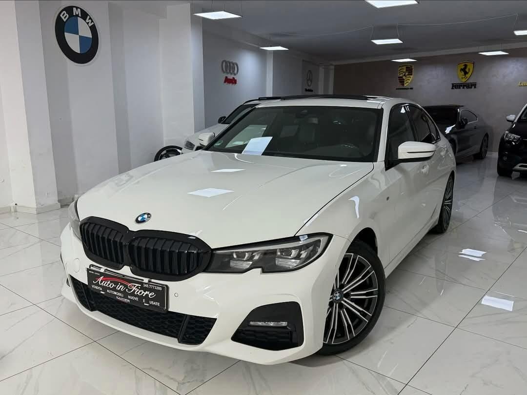 BMW 318 M-SPORT,TETTO PANORAMICO,FULL OPTIONAL
