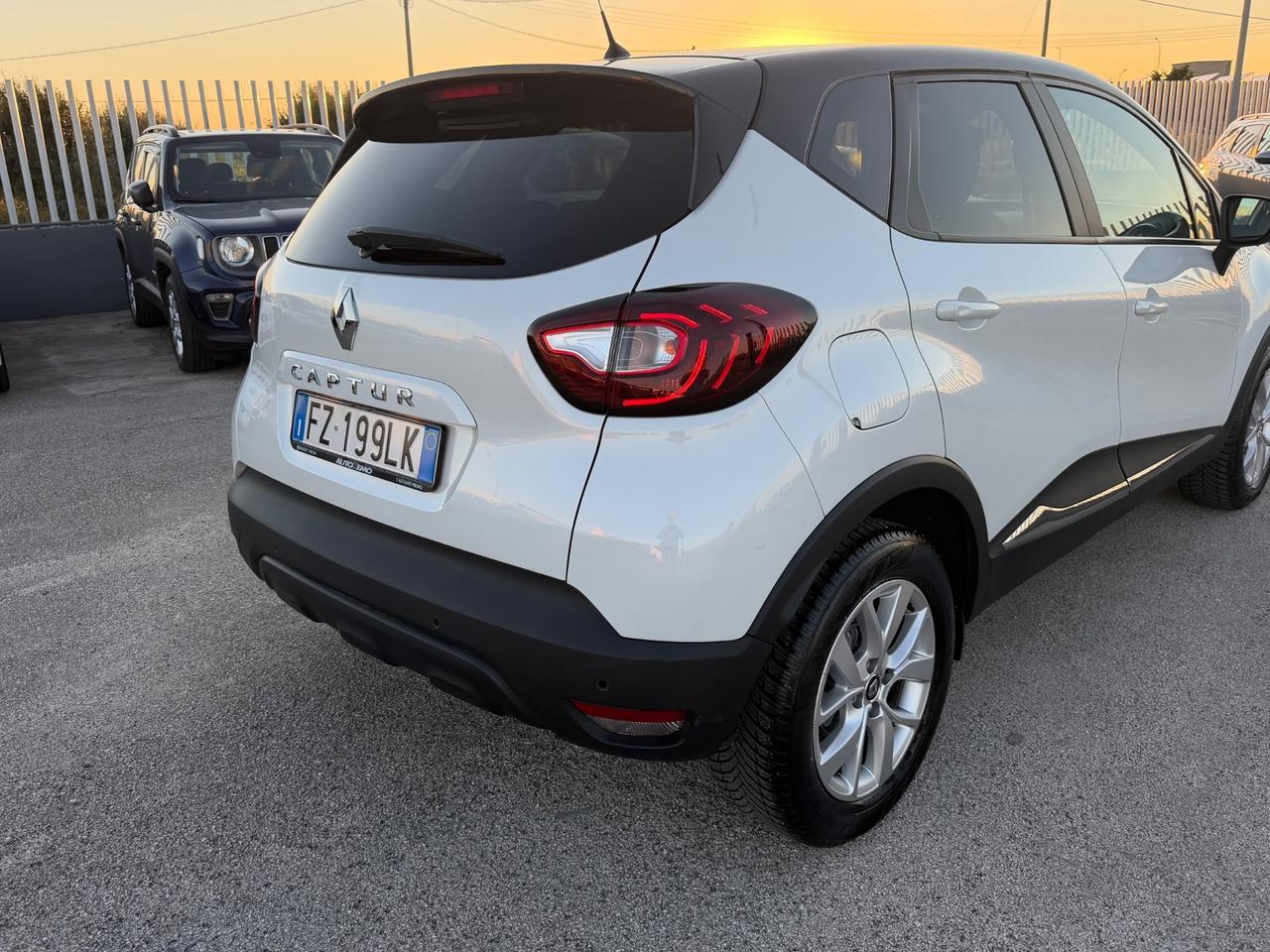 RENAULT CAPTUR TCE 90 CV FULL LED PERLATA MY20