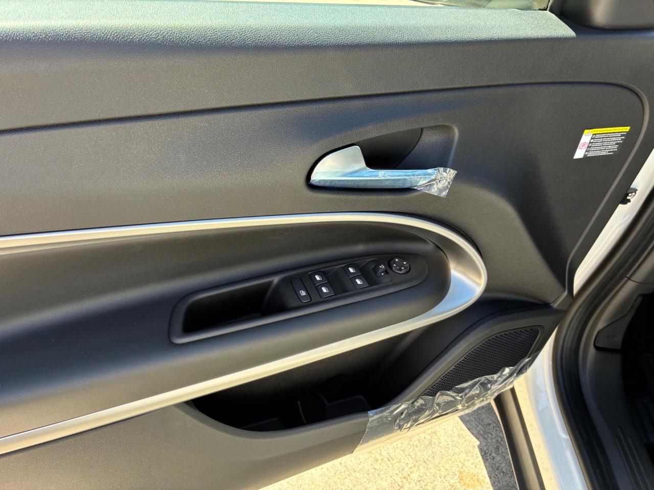 Jeep Avenger 1.2 Turbo 110 CV MHEV Summit bicolor