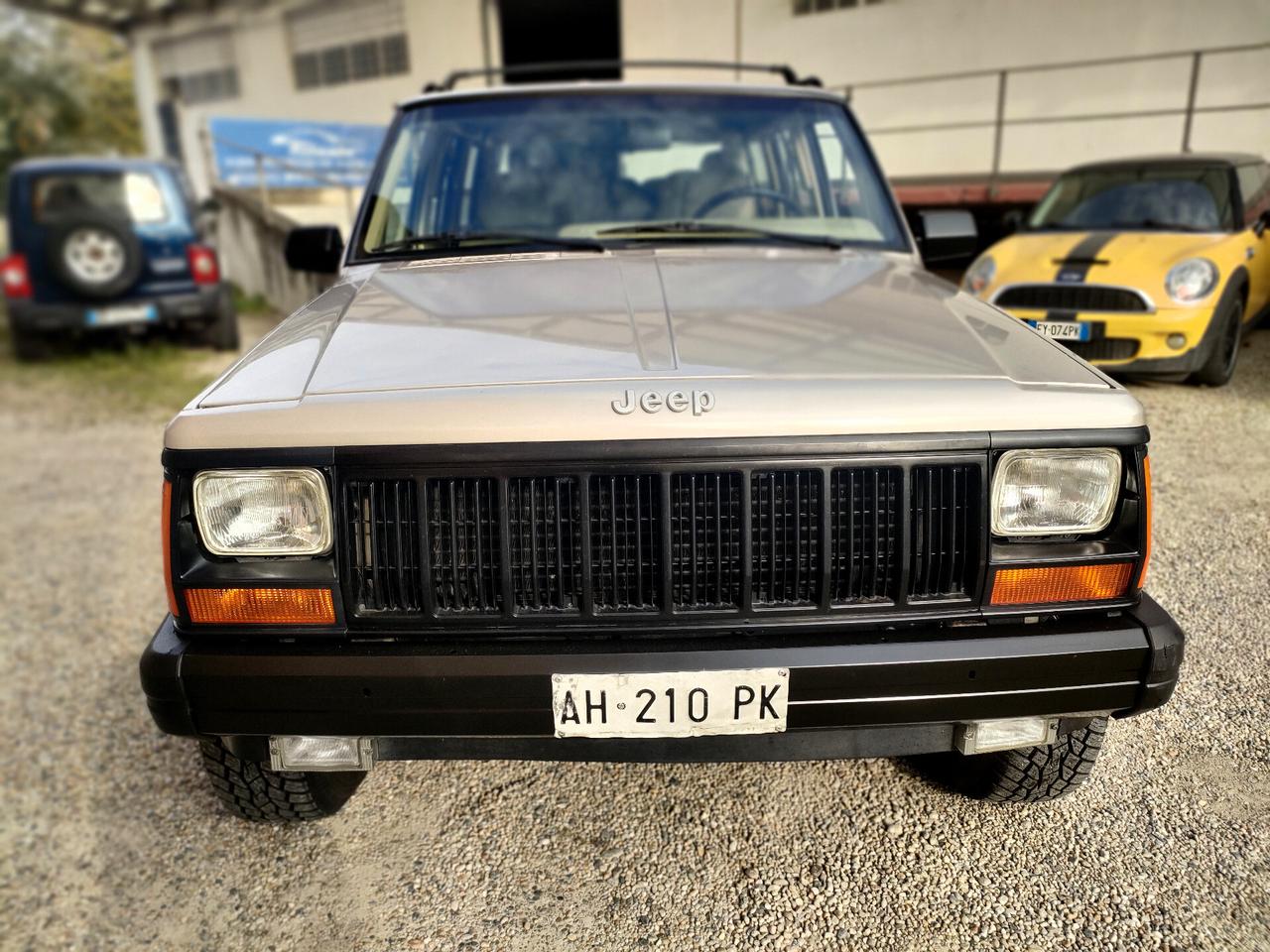 Jeep Cherokee 2.5 TD 5p Selec-Trac Country