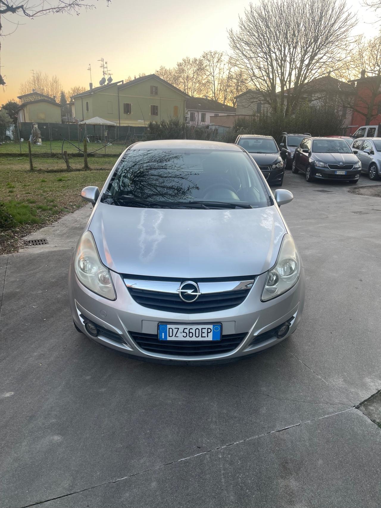 Opel Corsa 1.2 80CV 5 porte GPL-TECH Edition