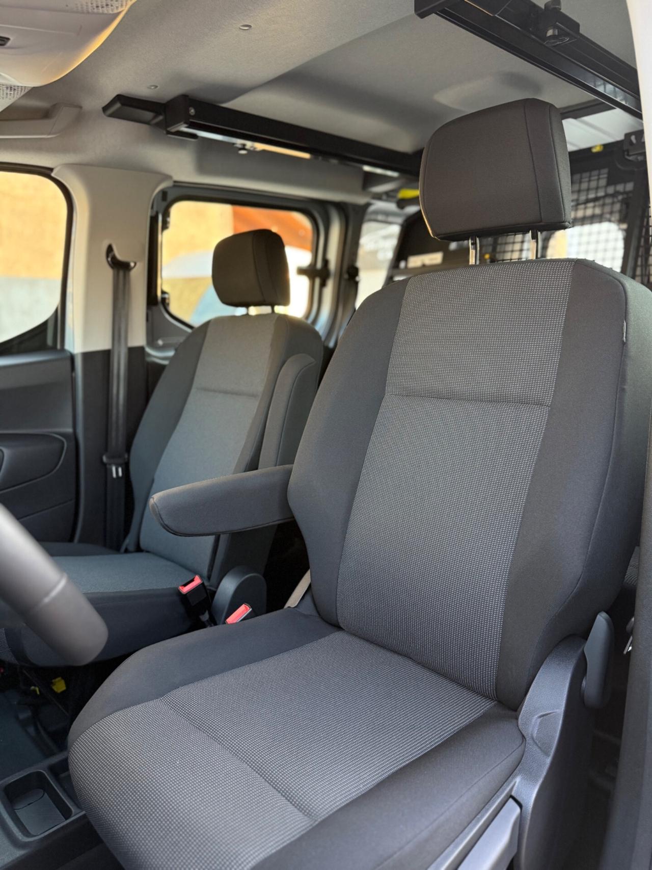 Opel Combo Opel combo 5 posti autocarro n1 nuovo km0 iva inclusa