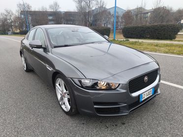 JAGUAR XE 2,0 180CV- AUTOMATICA-EURO 6- MOTORE NUOVO