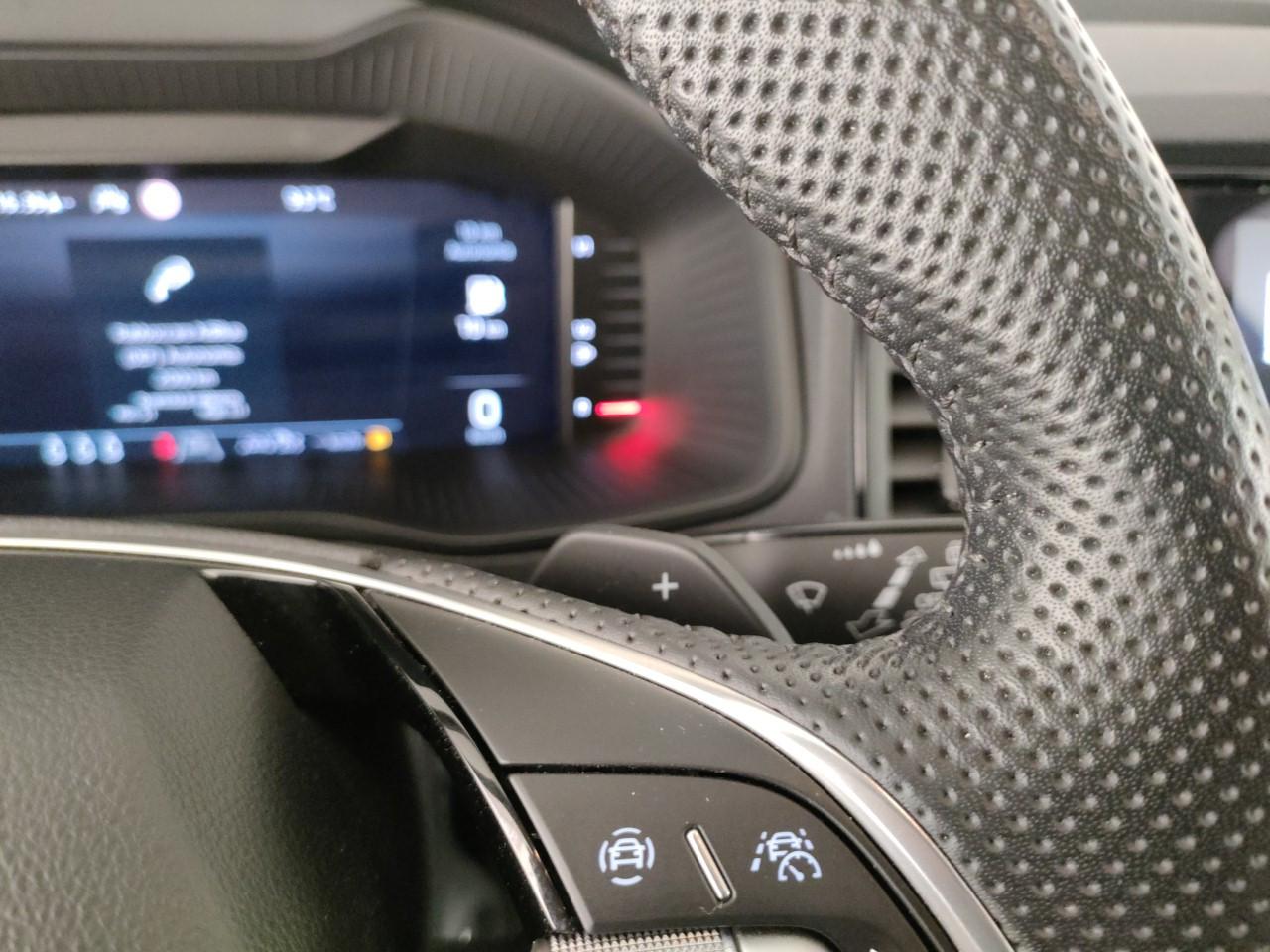 SKODA Karoq 2.0 tdi evo Executive 150cv dsg