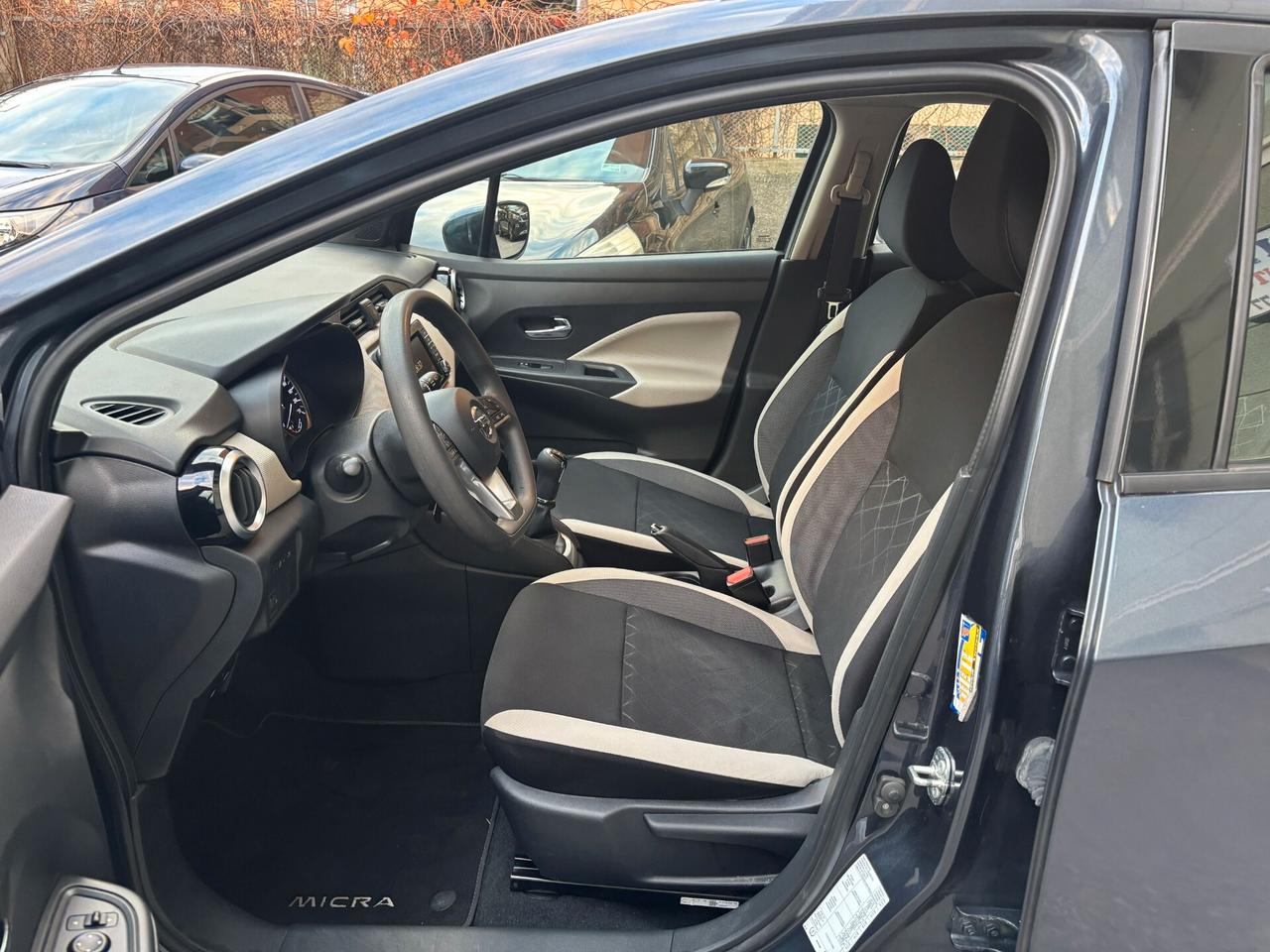 Nissan Micra 1.0L 12V 5 porte Business