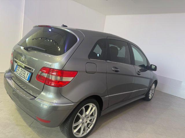 MERCEDES-BENZ B 200 CDI Premium