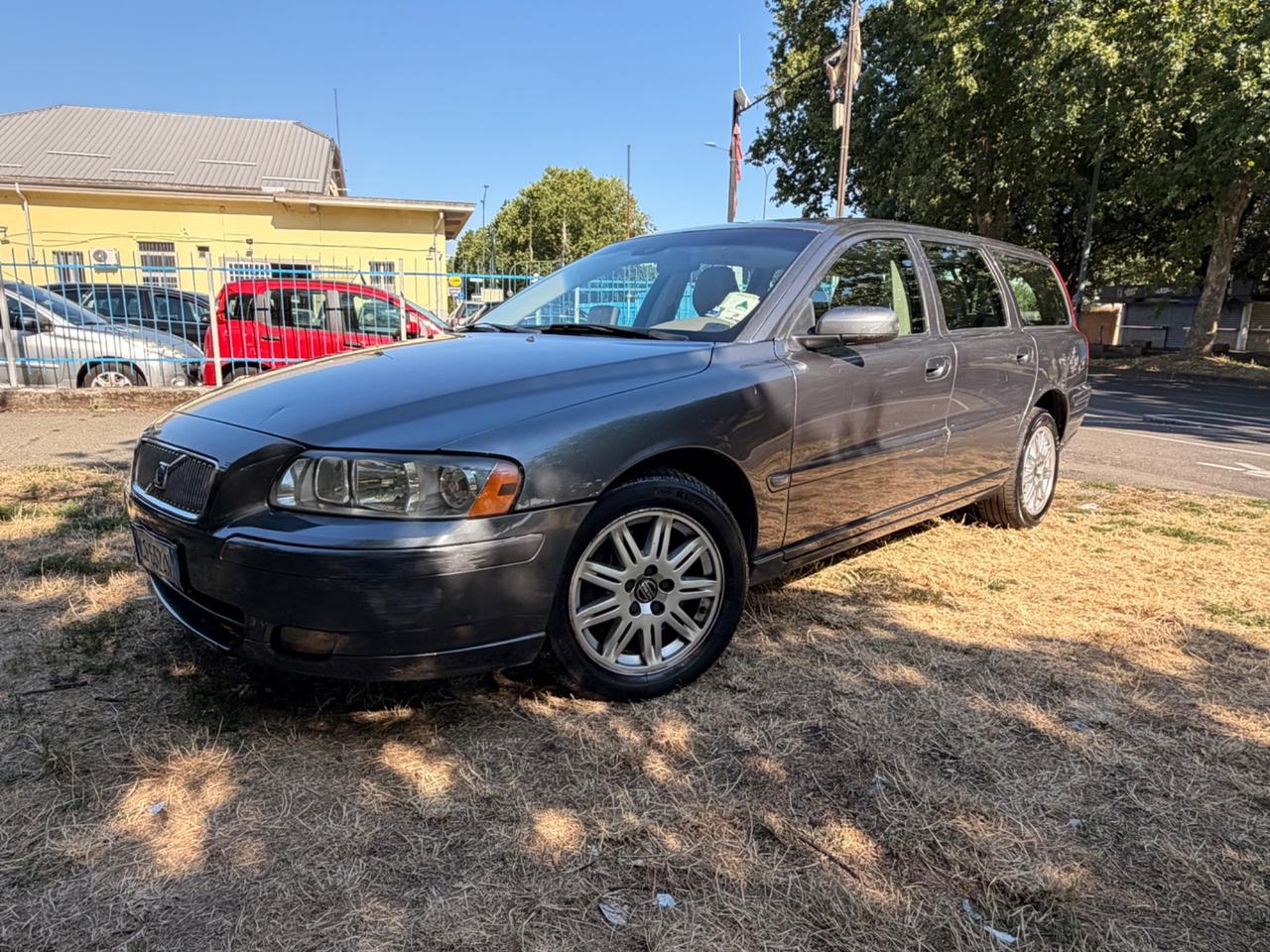 Volvo V70 2.4 D5 20V cat AWD Summum *AUTOMATICA*
