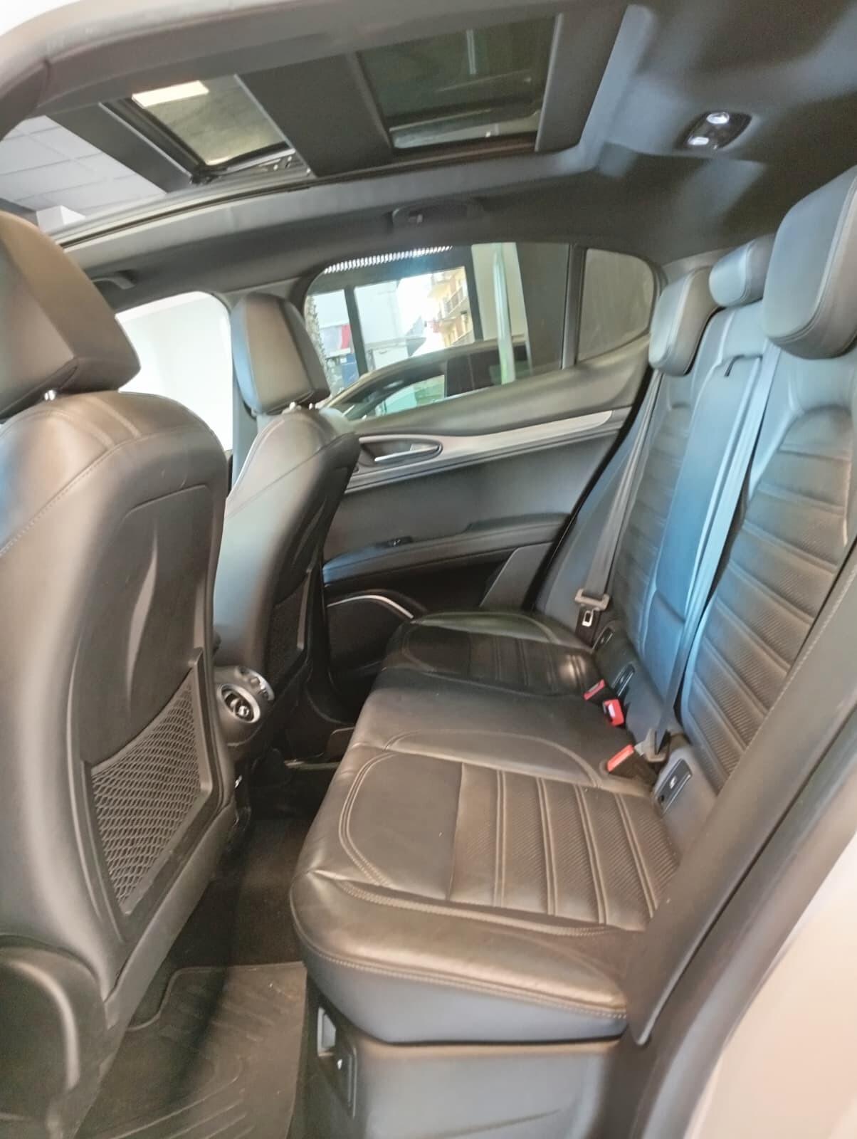 Alfa Romeo Stelvio 2.2 Turbodiesel 210 CV AT8 Q4 Super