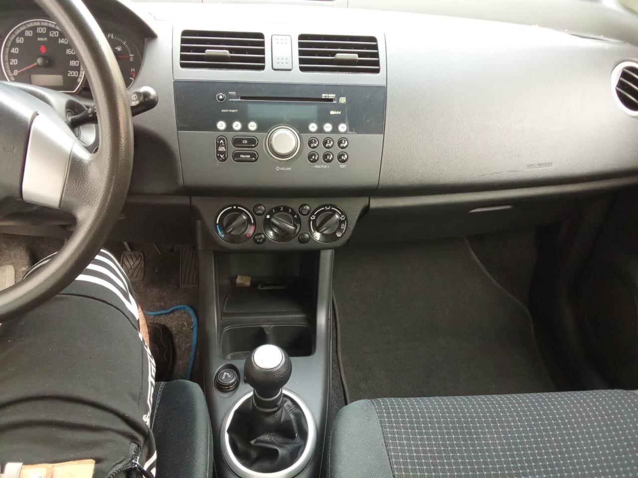 Suzuki Swift 1.3 benzina/gpl