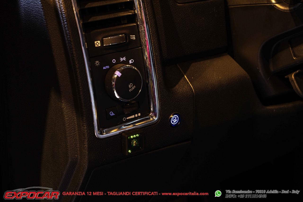 Dodge RAM Dodge RAM 1500 5.7 V8 Crew Cab SB Limite