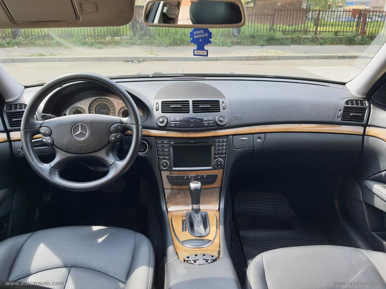 MERCEDES-BENZ E 300 Bluetec Avantgarde