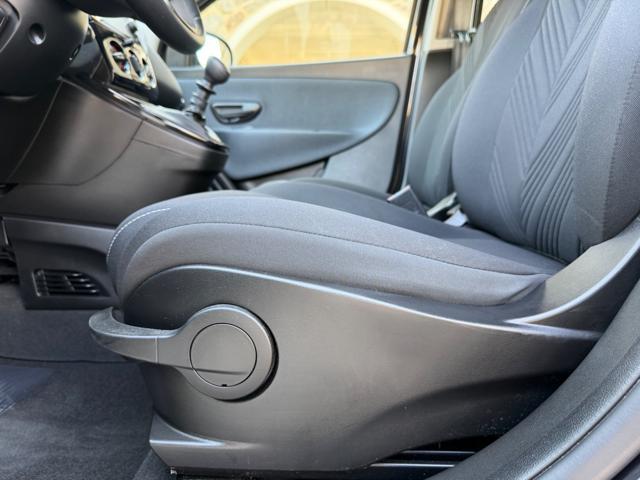 LANCIA Ypsilon GOLD+NAVI CARPLAY+SENSORI+LED