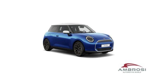 MINI Cooper 3 porte Favoured E - Prezzo con rottamazione eur