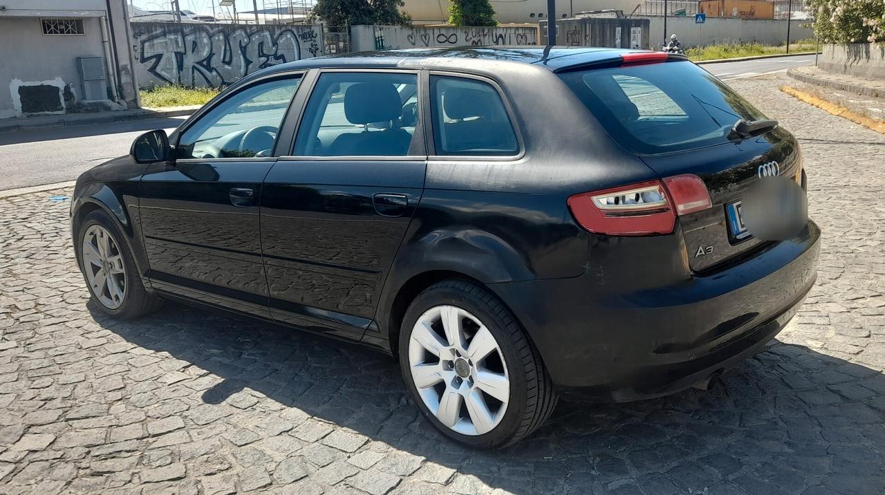 Audi A3 SPB 1.6 TDI 105 CV CR Ambition
