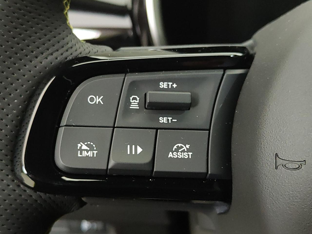 600e 600E ABARTH 54KW 240CV TURISMO