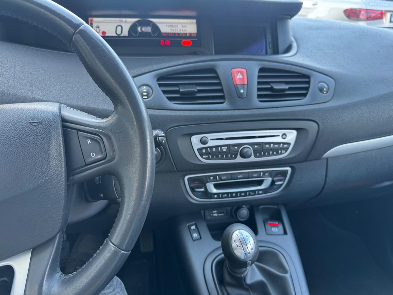 Renault Scenic Scénic X-Mod 1.5 dCi 110CV Dynamique