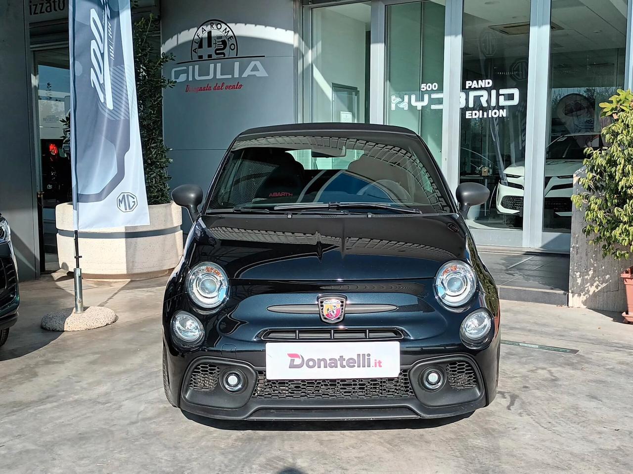 Abarth 695 Cabrio 1.4 Turbo T-Jet 180 CV Auto