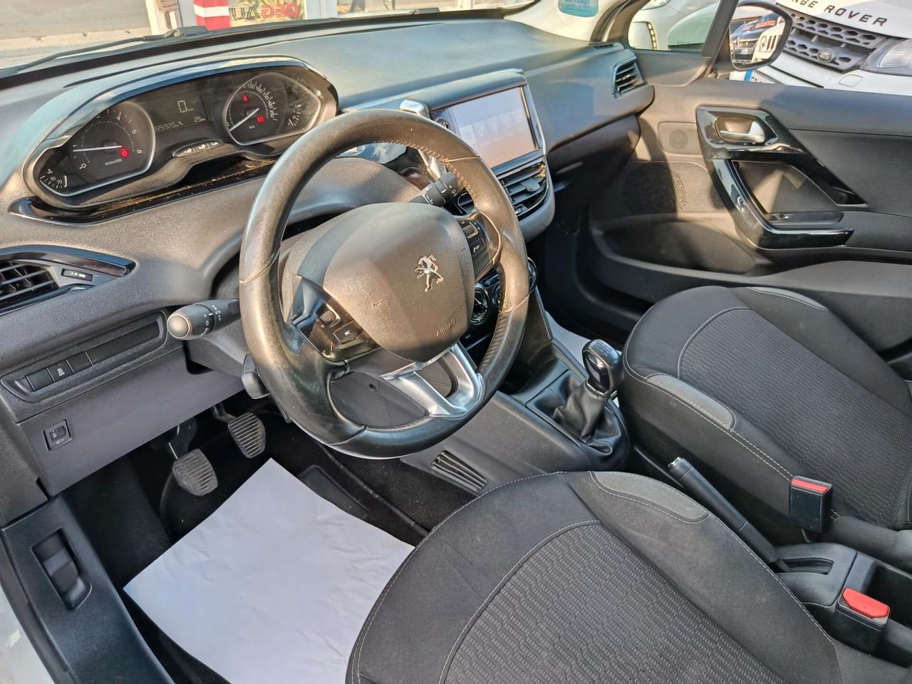 Peugeot 208 BlueHDi 75cv 5 porte Allure