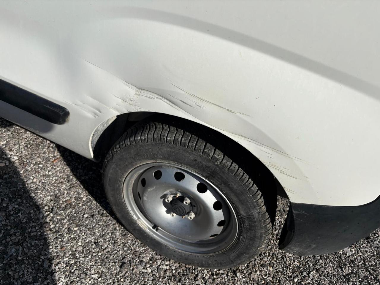 Fiat Fiorino 1.3 MJT 80CV Cargo SINISTRATO