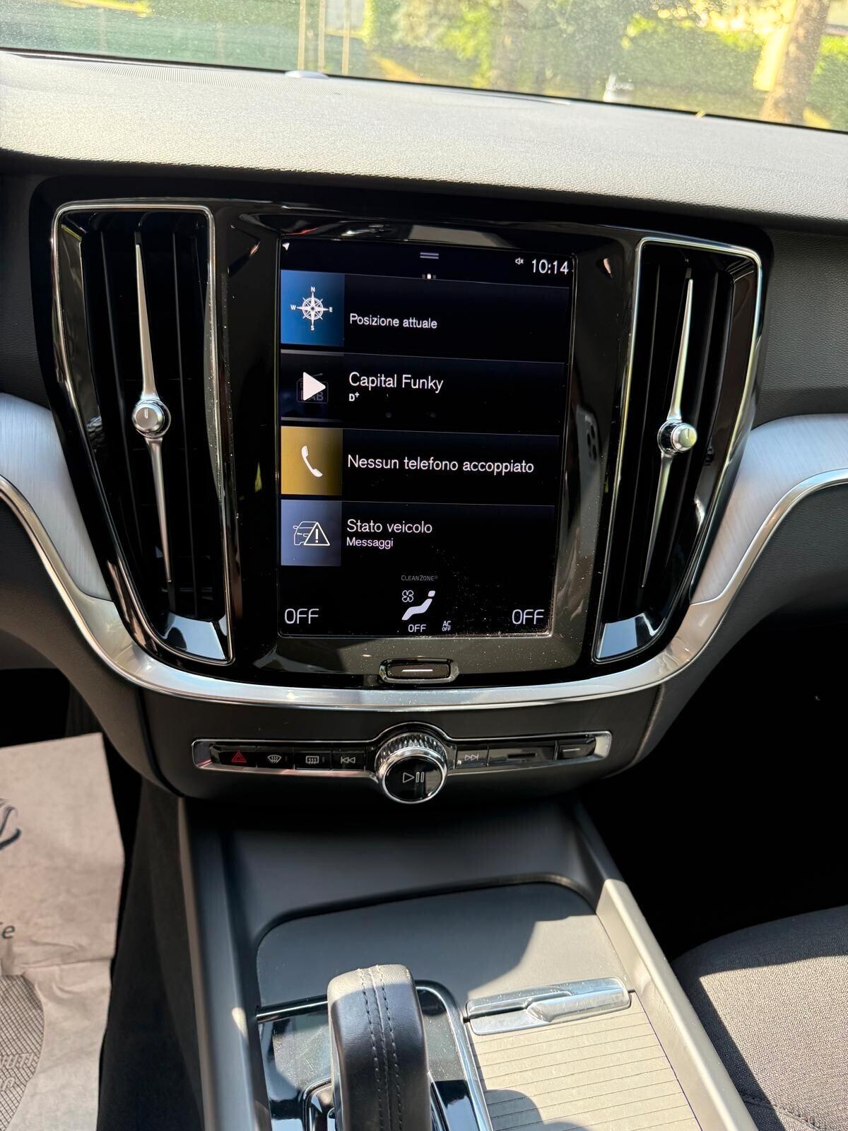 Volvo V60 B4 (d) Geartronic Momentum Pro Business PILOT ASSIST