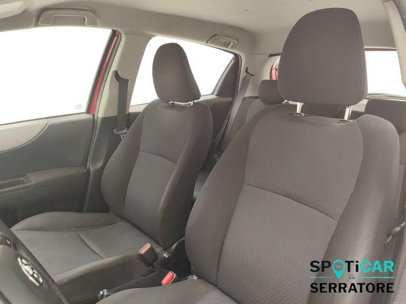 Toyota Yaris III 5p 1.5h Lounge