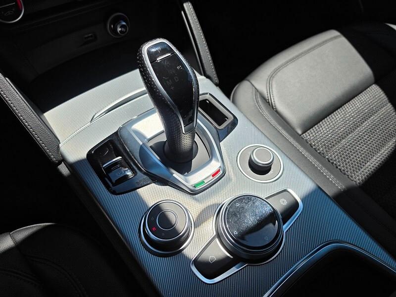 ALFA Stelvio 2.2 TD 190 AT8 Q4 Sprint NAV XENO CAM