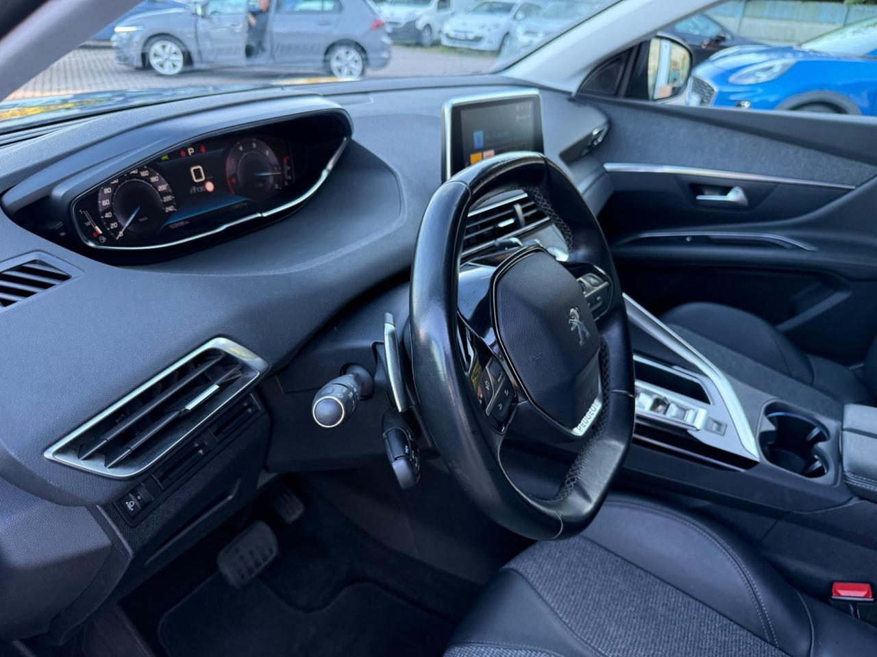 Peugeot 3008 BlueHDi 130 S&S EAT8 Allure