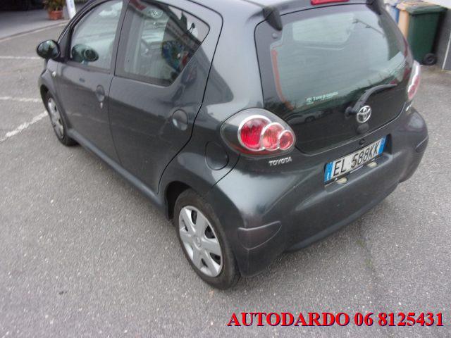 TOYOTA Aygo 1.0 12V VVT-i 5 porte Now Connect