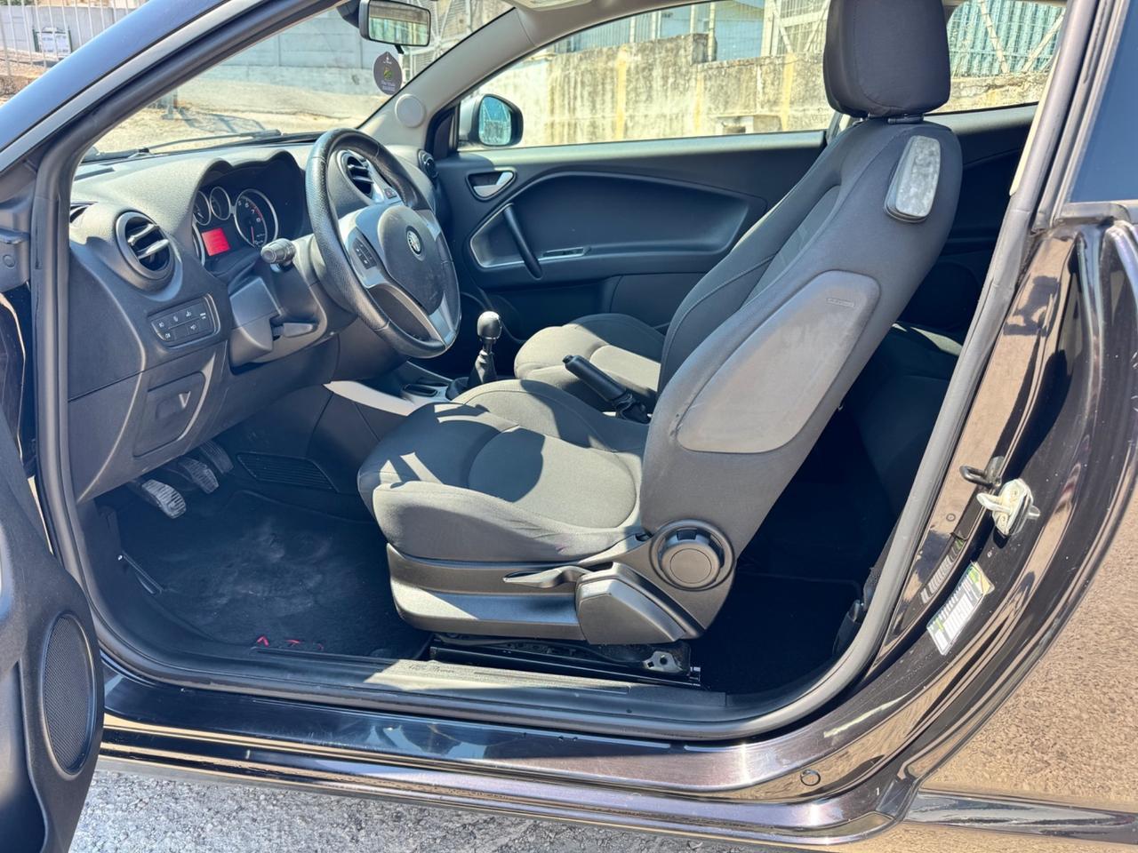 Alfa Romeo MiTo 1.4 78 CV Distinctive Sport Pack