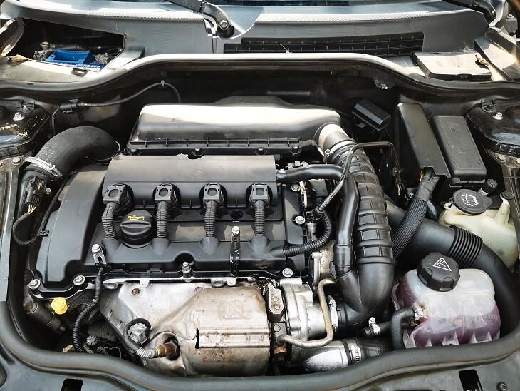 Mini Mini COOPER S (SOLO KM.8000)