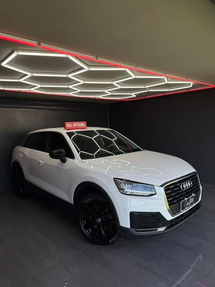 Audi Q2 35 TDI S tronic 150 cv Identity Black 2019