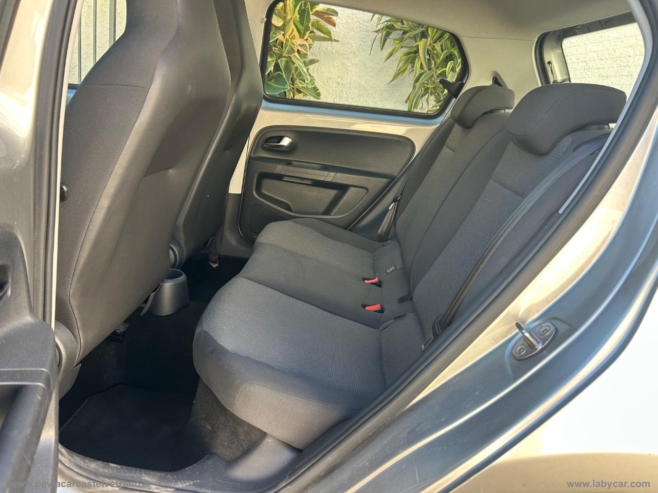 VOLKSWAGEN 1.0 5p. club up!