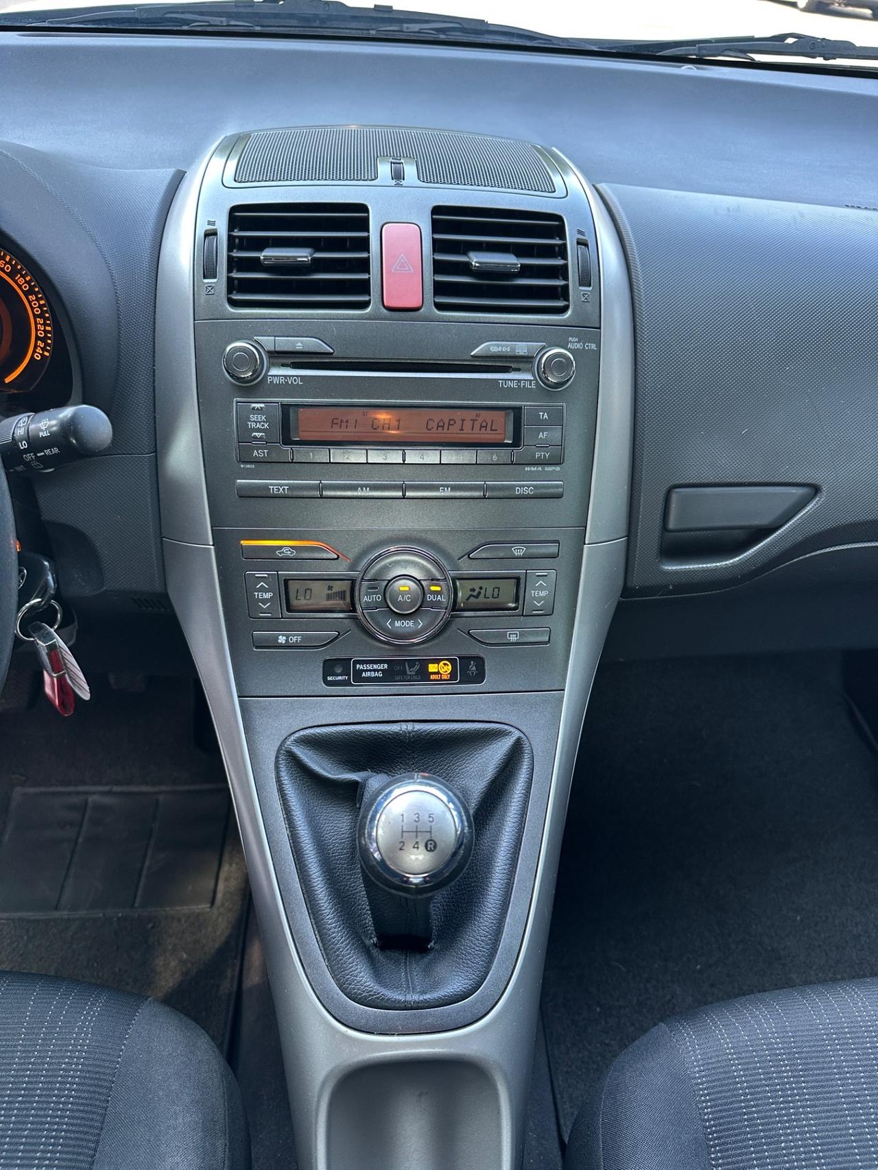 Toyota Auris 1.4 5 porte Sol soli 150mila km unicopro