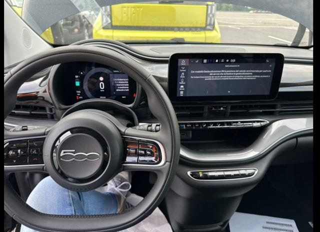 FIAT 500e Berlina 42 kWh