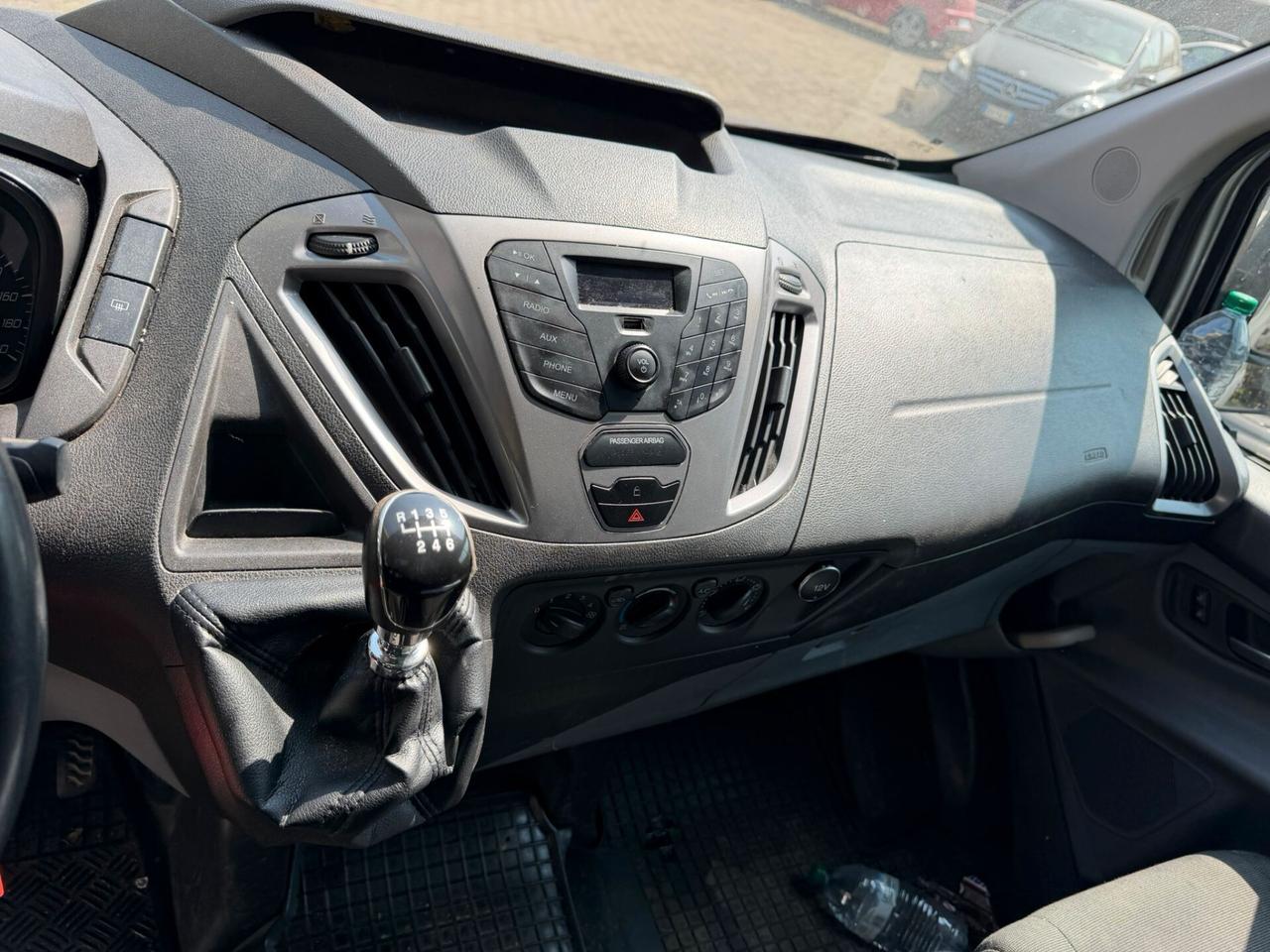 Ford Tourneo Custom 300 2.2 TDCi 125CV PC Trend