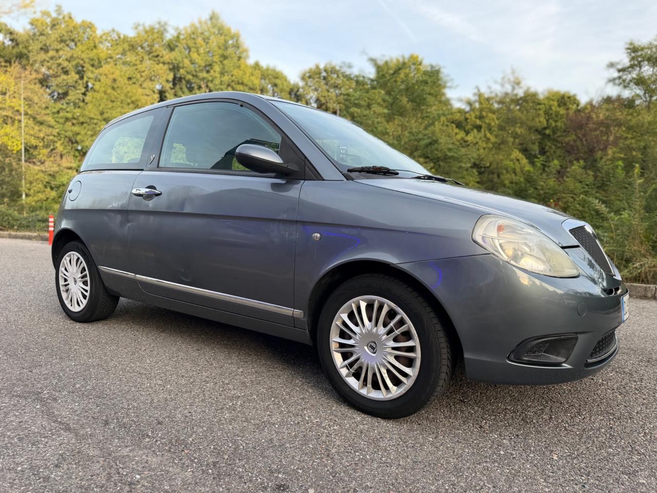 Lancia Ypsilon 1.2 Argento*Neopatentati*