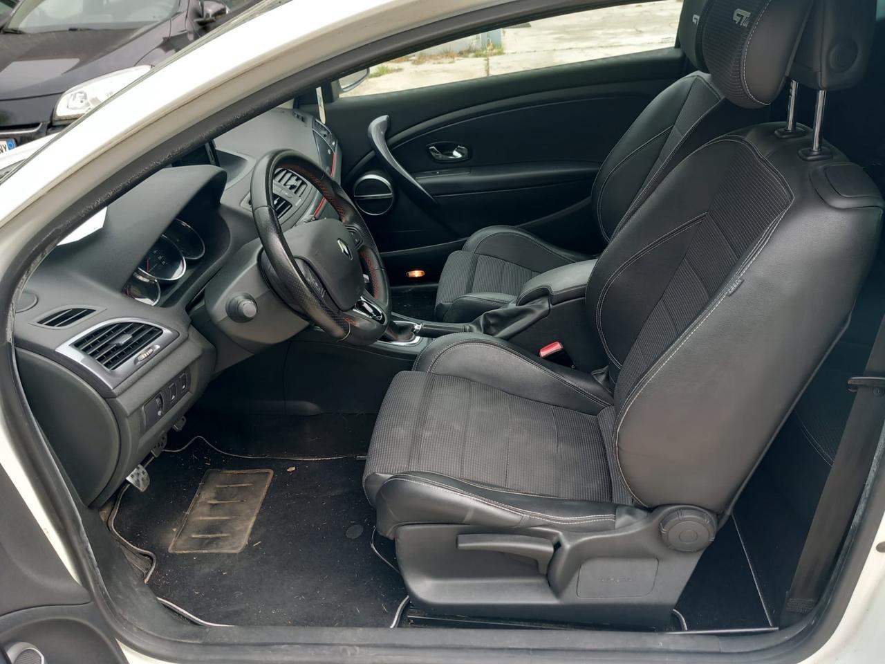 Renault Megane Mégane Coupé 1.6 dCi 130CV Start&Stop GT Line