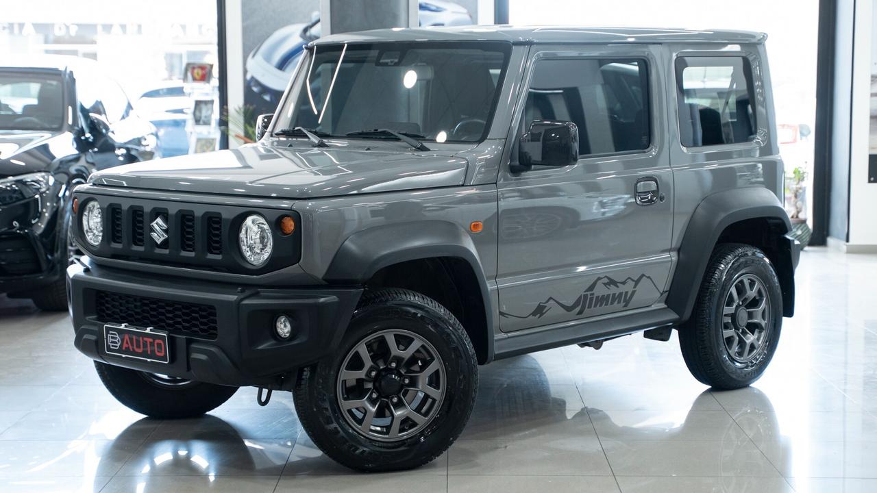 Suzuki Jimny 1.5 TOP 4WD ALLGRIP 4 POSTI AUTOVETTURA LED NAVI FULL OPTIONAL