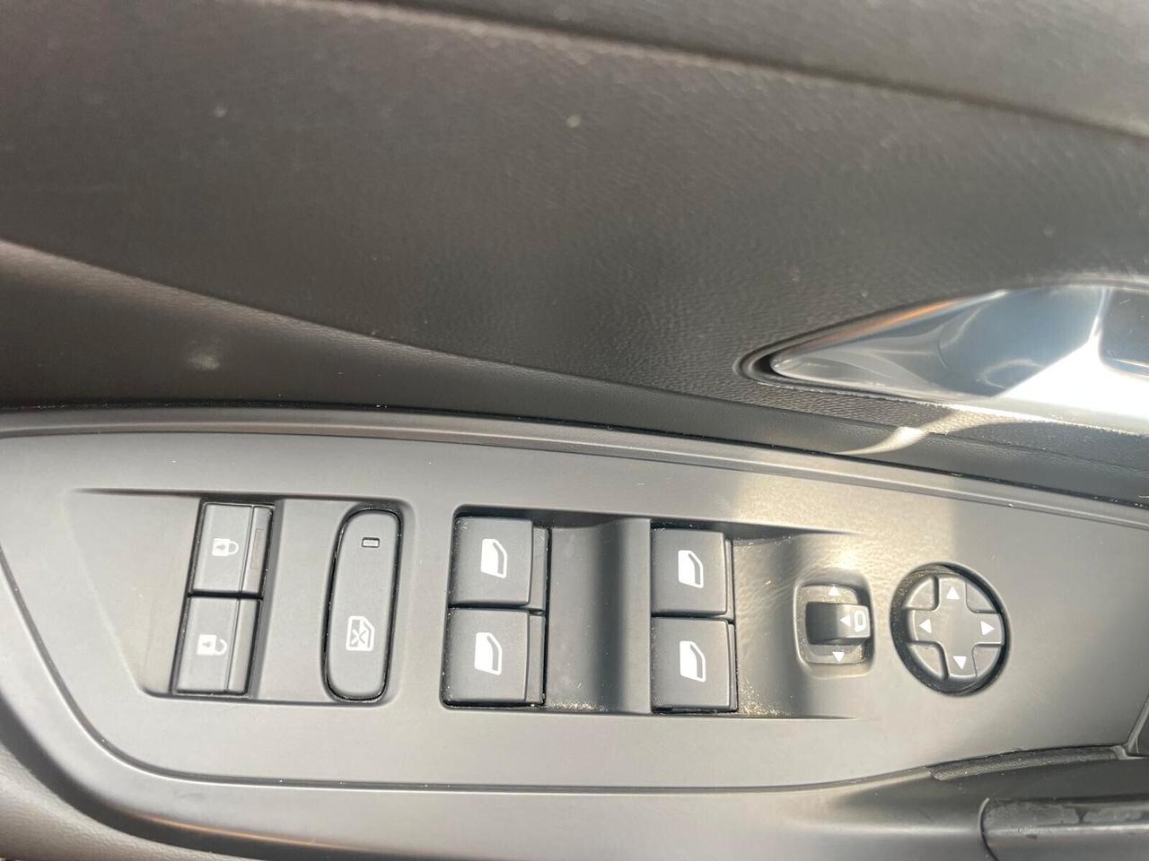 Peugeot 308 BlueHDi 130 S&S SW Allure