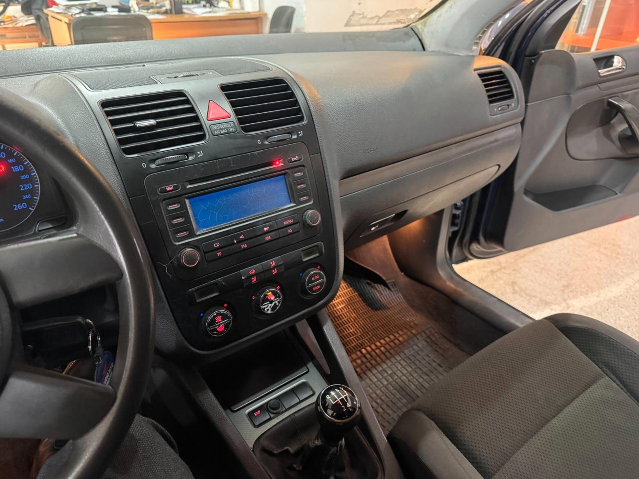 Volkswagen Golf 1.9 TDI 105 cv. ComfortLine OK NEOPATENTATI