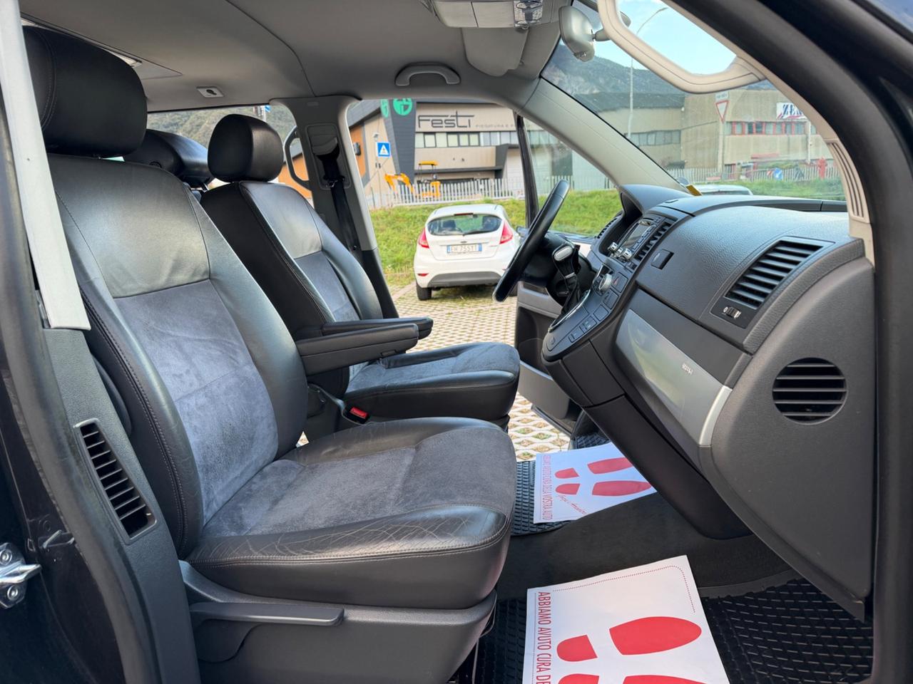 T5 Multivan 2.5 TDI/174CV Highline Automatico 7posti