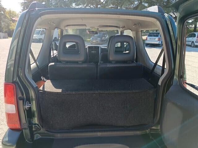 Suzuki Jimny 1.3 4WD GPL Tua a 179€/Mese