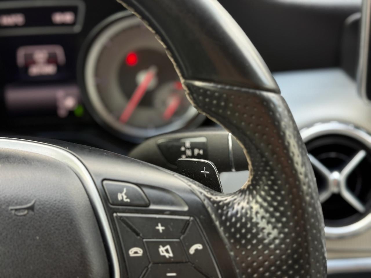 Mercedes-benz GLA 200 2.2 136cv Automatic 4Matic Premium 2015