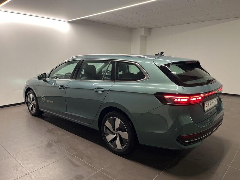 Volkswagen Passat Nuova Business 1.5 eTSI ACT 110 kW (150 CV) DSG