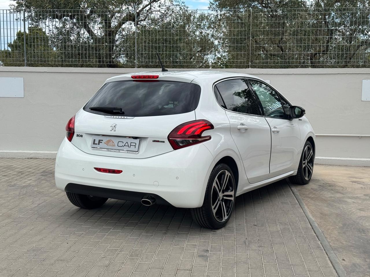 Peugeot 208 PureTech Turbo 110 cv EAT6 S&S 5 porte GT Line